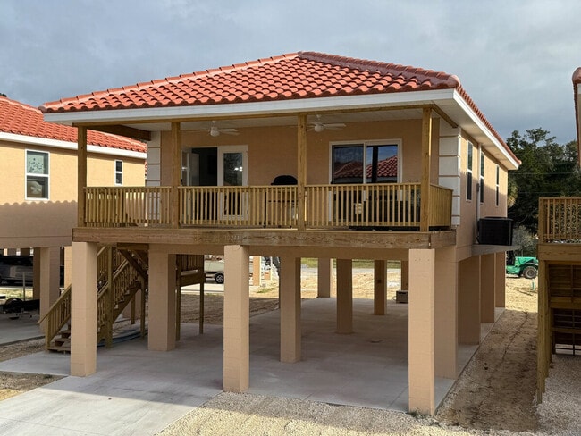 Building Photo - 10200 W Fishbowl Dr