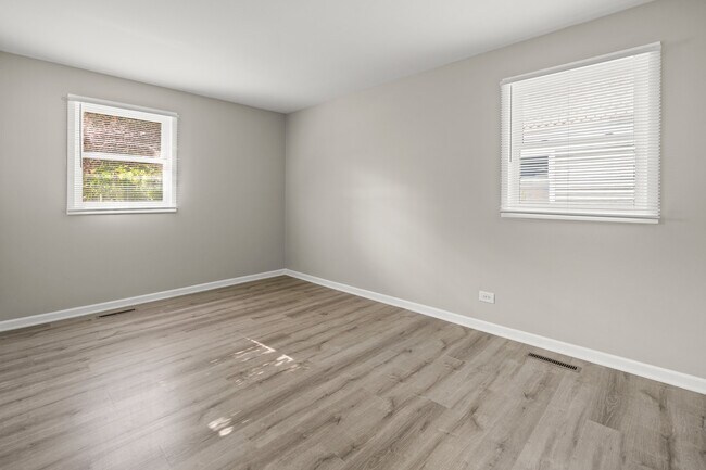 Building Photo - 37187 Piper Ln