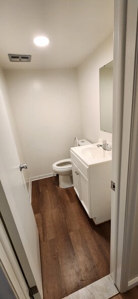 Building Photo - 195 Summit View Ct