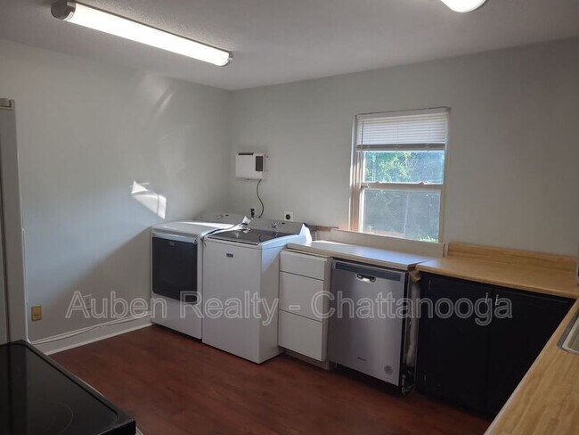 Building Photo - 6741 Ringgold Rd