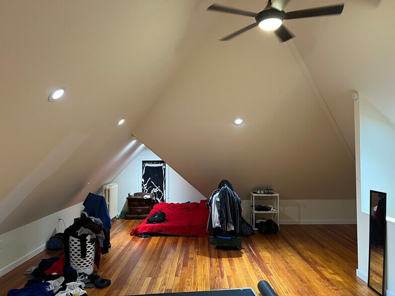 Building Photo - 1882 Loras Blvd