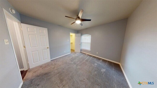 Building Photo - 106 Cedar Ridge Dr