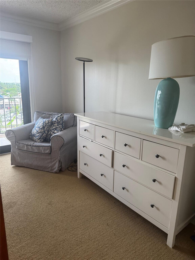 Building Photo - 4900 N Ocean Blvd