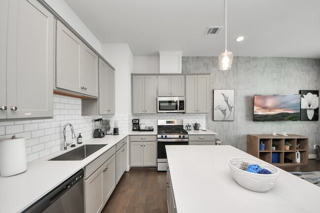 Building Photo - 3642 Griggs Rd