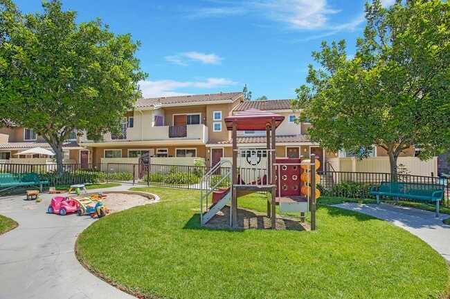 Building Photo - Portola Hills Bella Palermo - GORGEOUS 3 B...