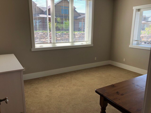 Building Photo - Gated community of Tetherow / 6 MONTH LEASE