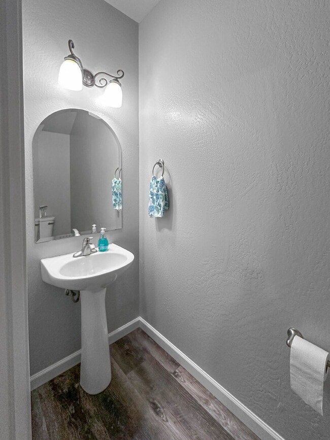 Building Photo - 190 Rivers Edge Dr