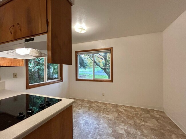 Building Photo - sw114th