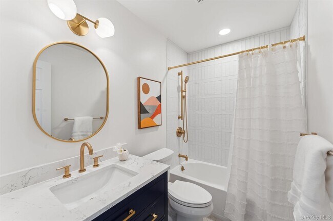 Building Photo - 14 Hildreth Rd S