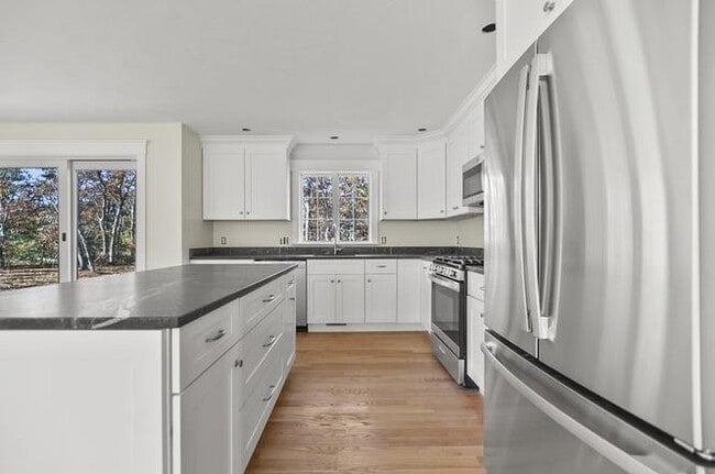 Building Photo - 101 Plum Hollow Rd