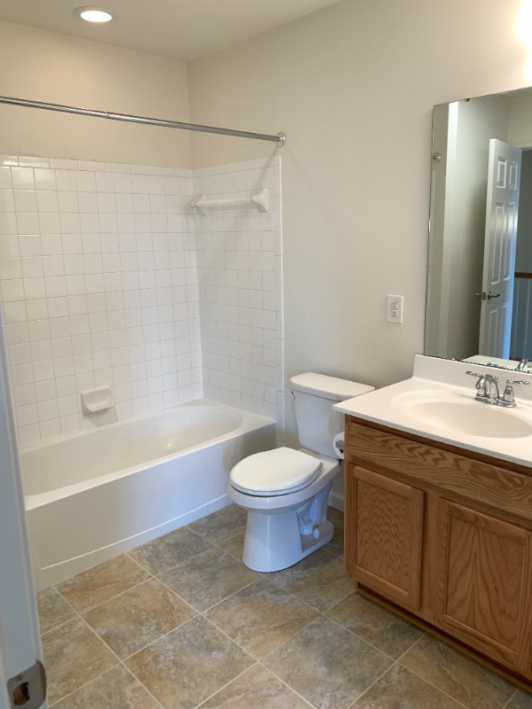 Building Photo - 1082 Sparrow Way