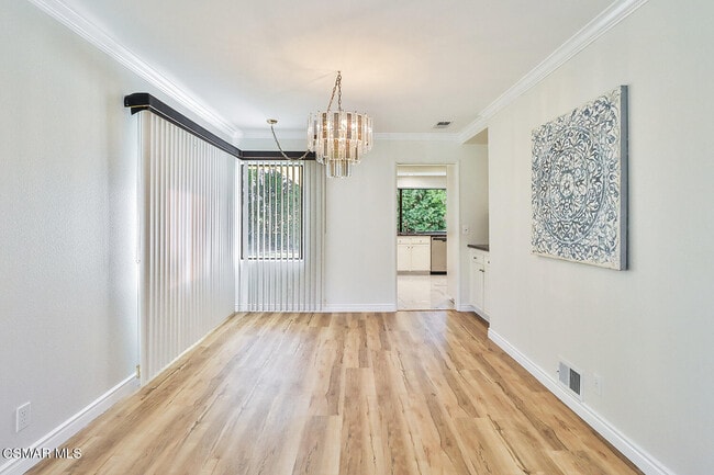 Building Photo - 4082 Avenida Verano