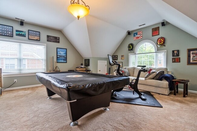 Building Photo - 821 Loch Island Dr