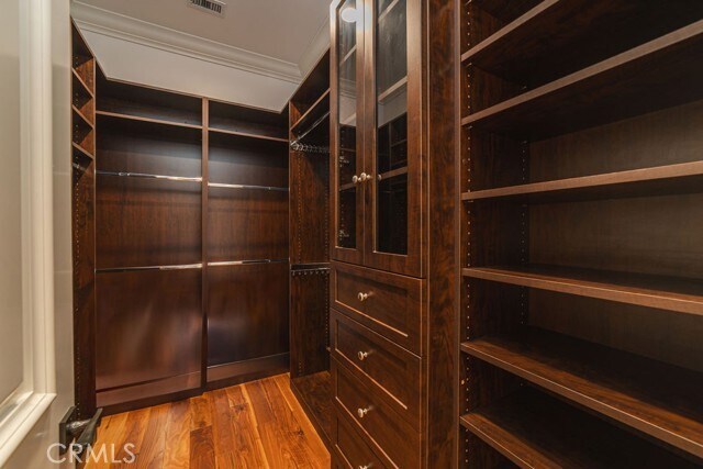 Building Photo - 700 Acacia Ave