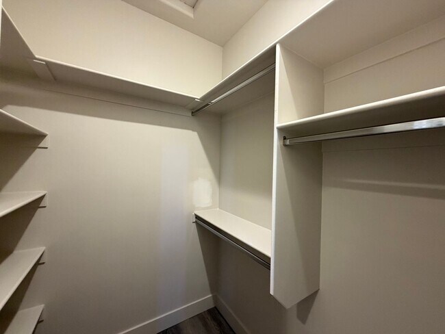 Building Photo - BRAND NEW TOWNHOME FOR RENT!