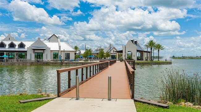 Building Photo - 1808 Fender Ln