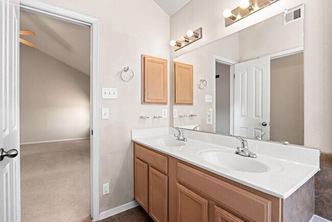 Building Photo - 5432 Santiago Roque Dr