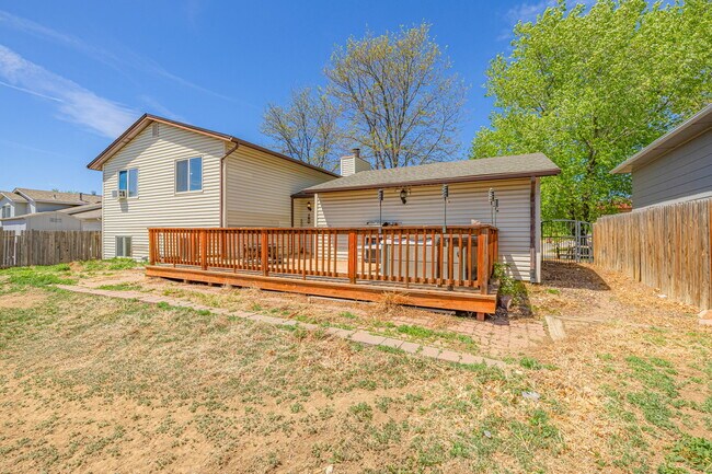 Building Photo - 7115 Grand Valley Dr