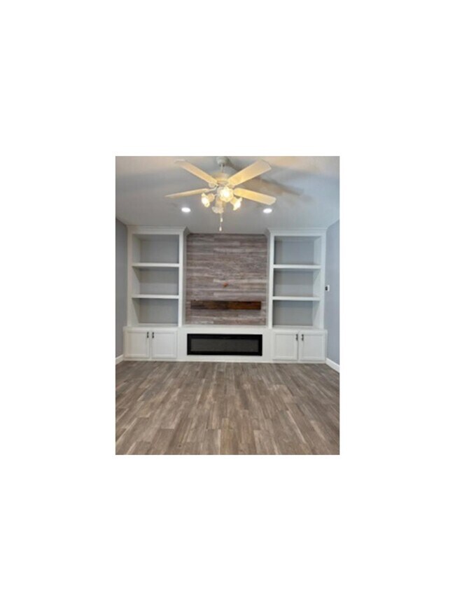 Building Photo - 2024 Lima Loop