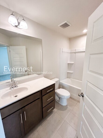 Building Photo - 5342 Bellflower Hls