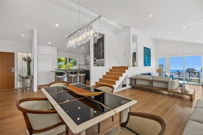 Building Photo - Elegant Mystic Hills Home