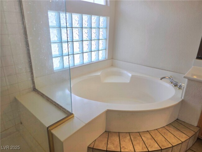 Building Photo - 7883 Salt Spray Ct