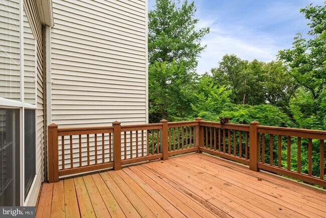 Building Photo - 13280 Maple Creek Ln