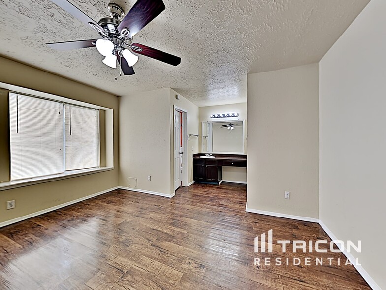 Building Photo - 8223 Summer Quail Dr