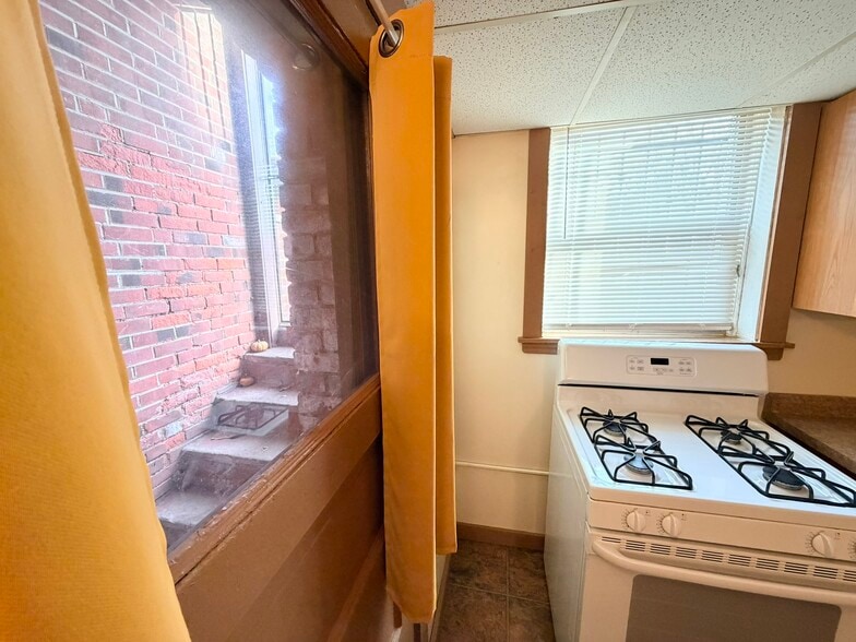 Building Photo - 7405 Detroit Ave