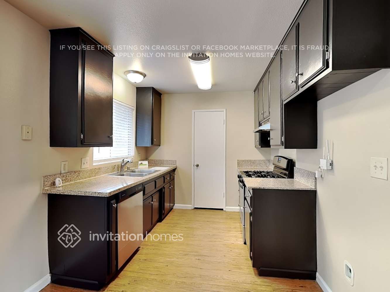 Building Photo - 1373 San Miguel Dr
