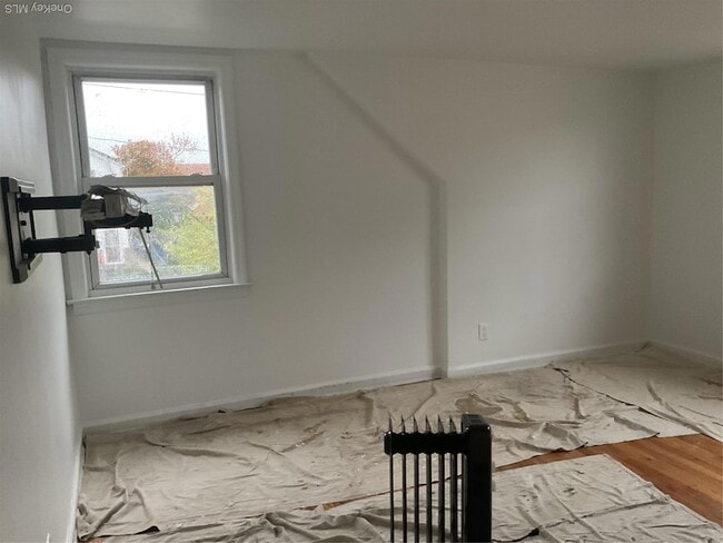 Building Photo - 83 Adams St