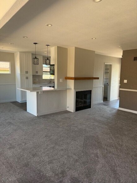 Building Photo - 5596 Gala Ave