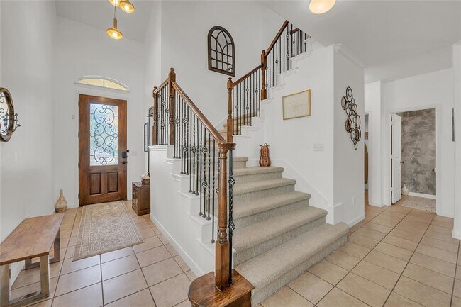 Building Photo - 520 S Meadowlark St