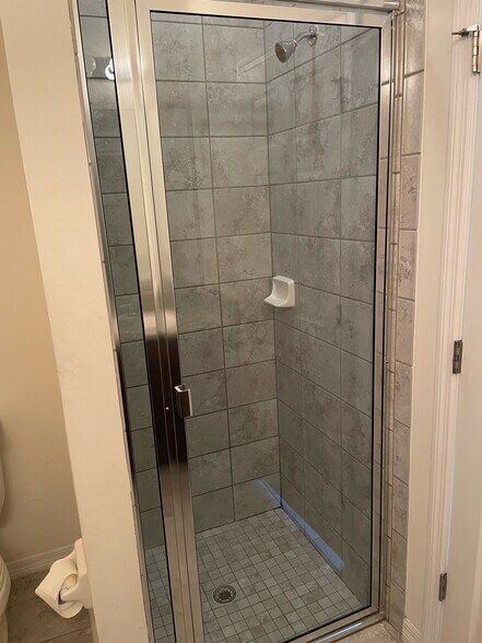 Building Photo - 24484 Zephyr Ct