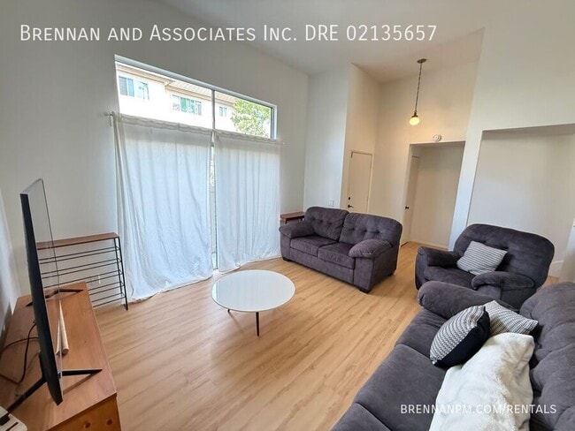 Building Photo - 7756 Nightingale Way
