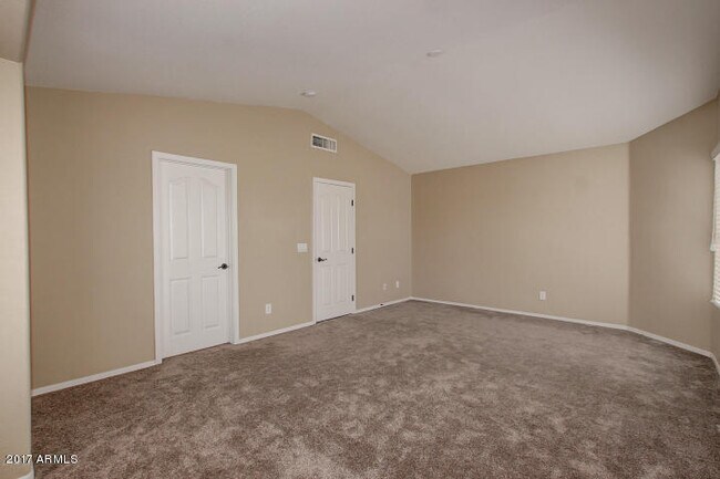 Building Photo - 12755 W Alvarado Rd