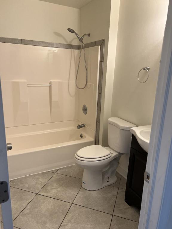 Building Photo - 52 Clifford Rd