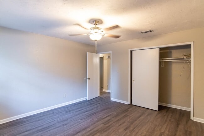 Building Photo - 2201 Hartsfield Rd