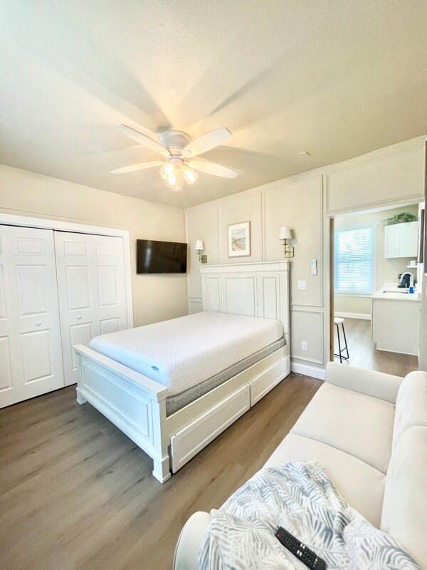 Building Photo - 7700 Boca Ciega Dr