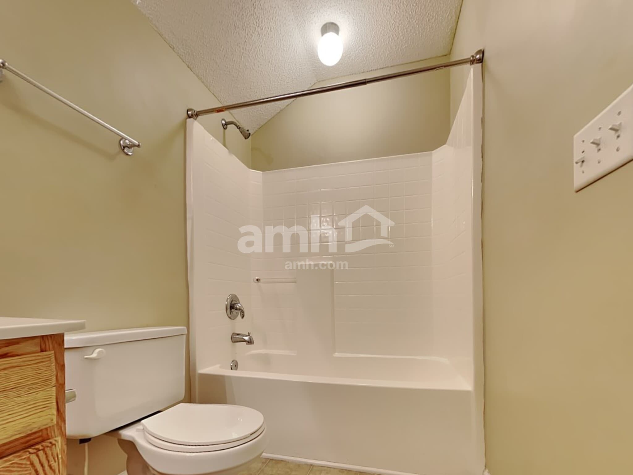 Building Photo - 4016 Broken Arrow Dr