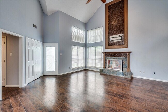 Building Photo - 7700 Windmere Ct