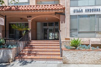 Building Photo - 6199 Canterbury Dr