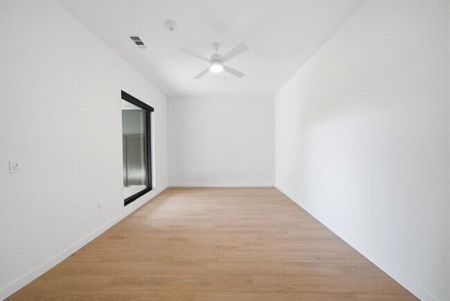 Building Photo - 2623 Keene St