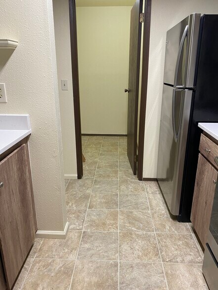 Building Photo - 14555 NE 32nd St