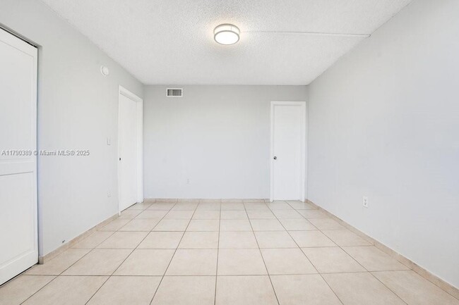 Building Photo - 5033 NW 7th St
