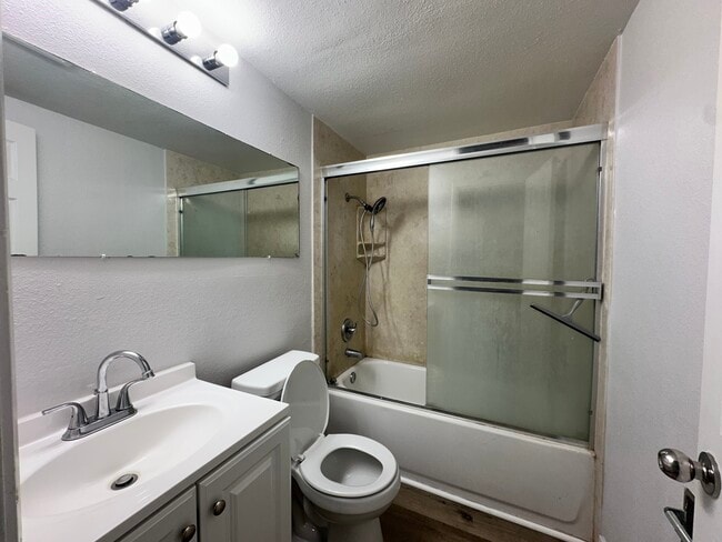 Full Bathroom Downstairs Unit C - 656 S 7th St