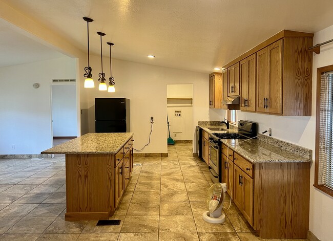 Building Photo - 5296 Comanche