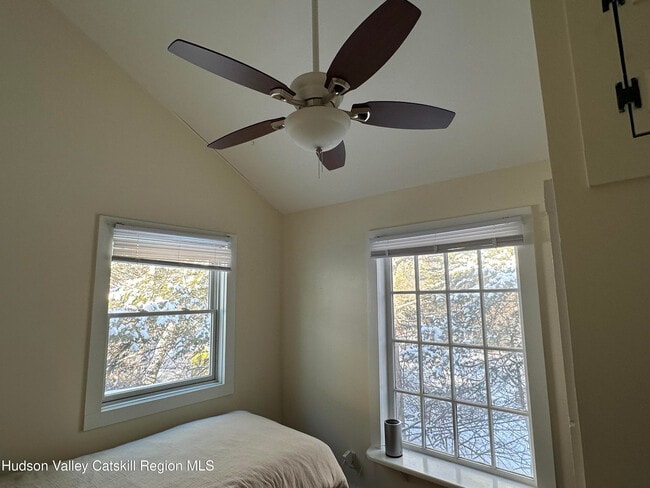 Building Photo - 180 Yerry Hill Rd