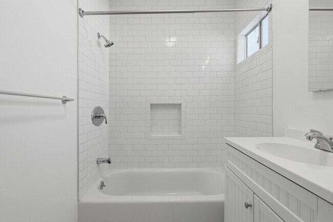 Building Photo - 4407 Melbourne Ave
