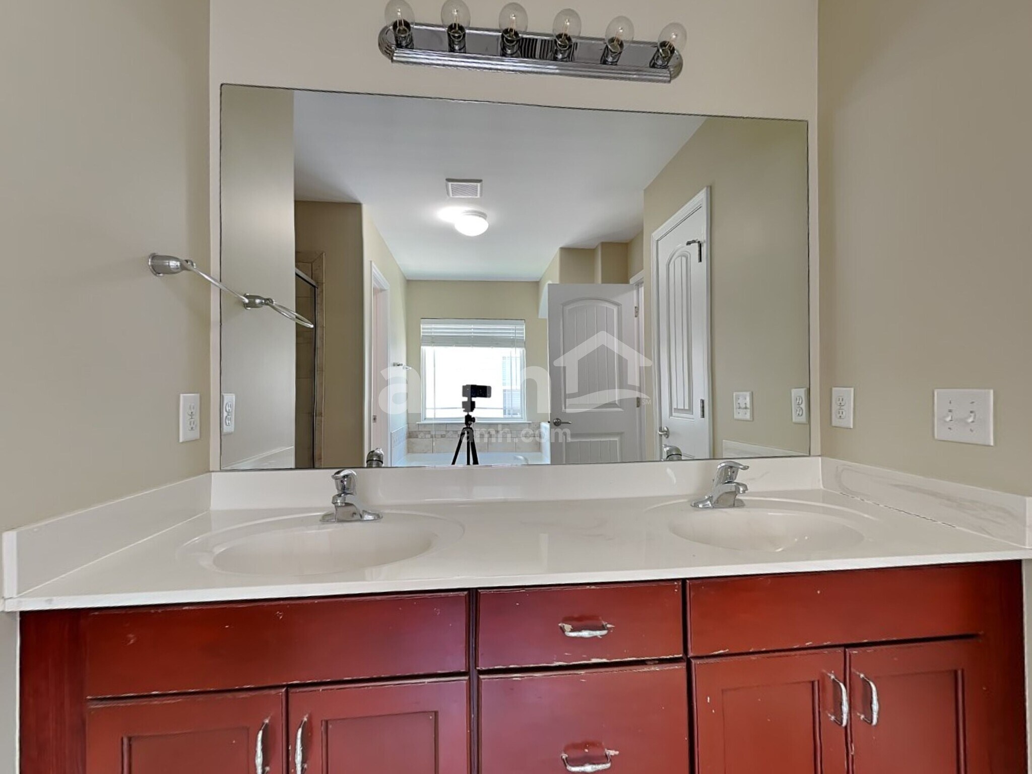 Building Photo - 45 Chey Hill Ln